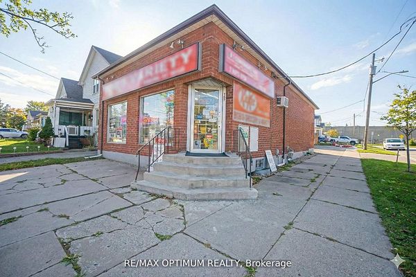 168 Bloor St W