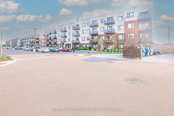 62 Sky Harbour Dr 213