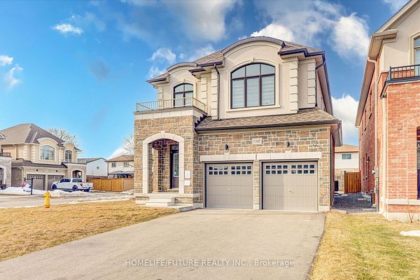 Oshawa Detached Photo 2