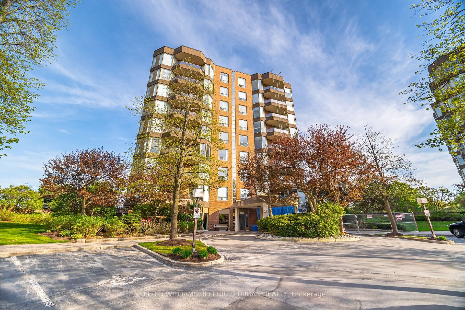 1903 Pilgrims Way 402