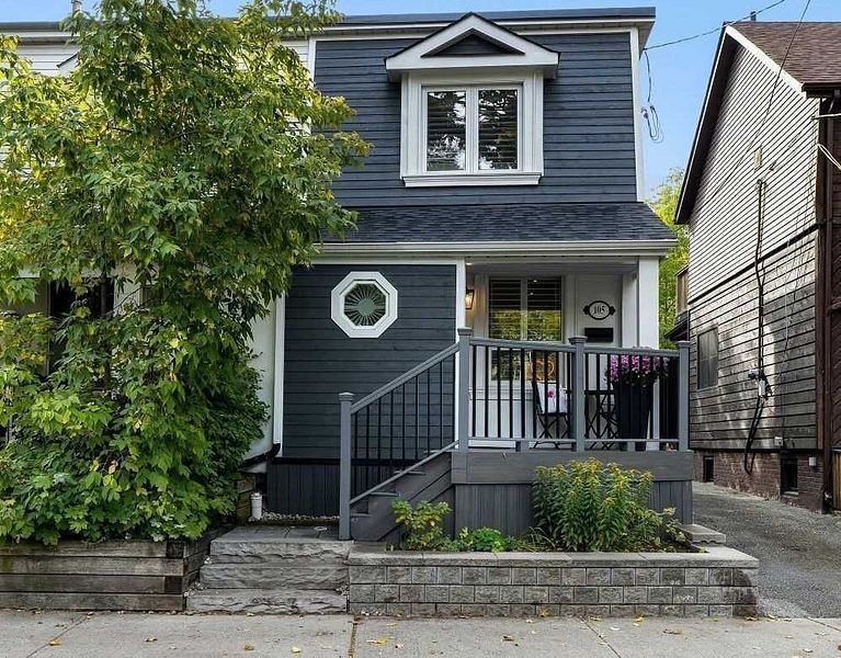 105 Montgomery Ave, Toronto