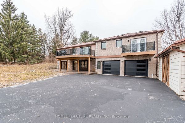 Caledon Detached Photo 3