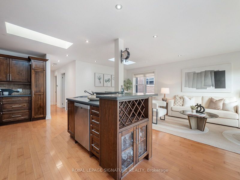 212 Cocksfield Ave, Toronto